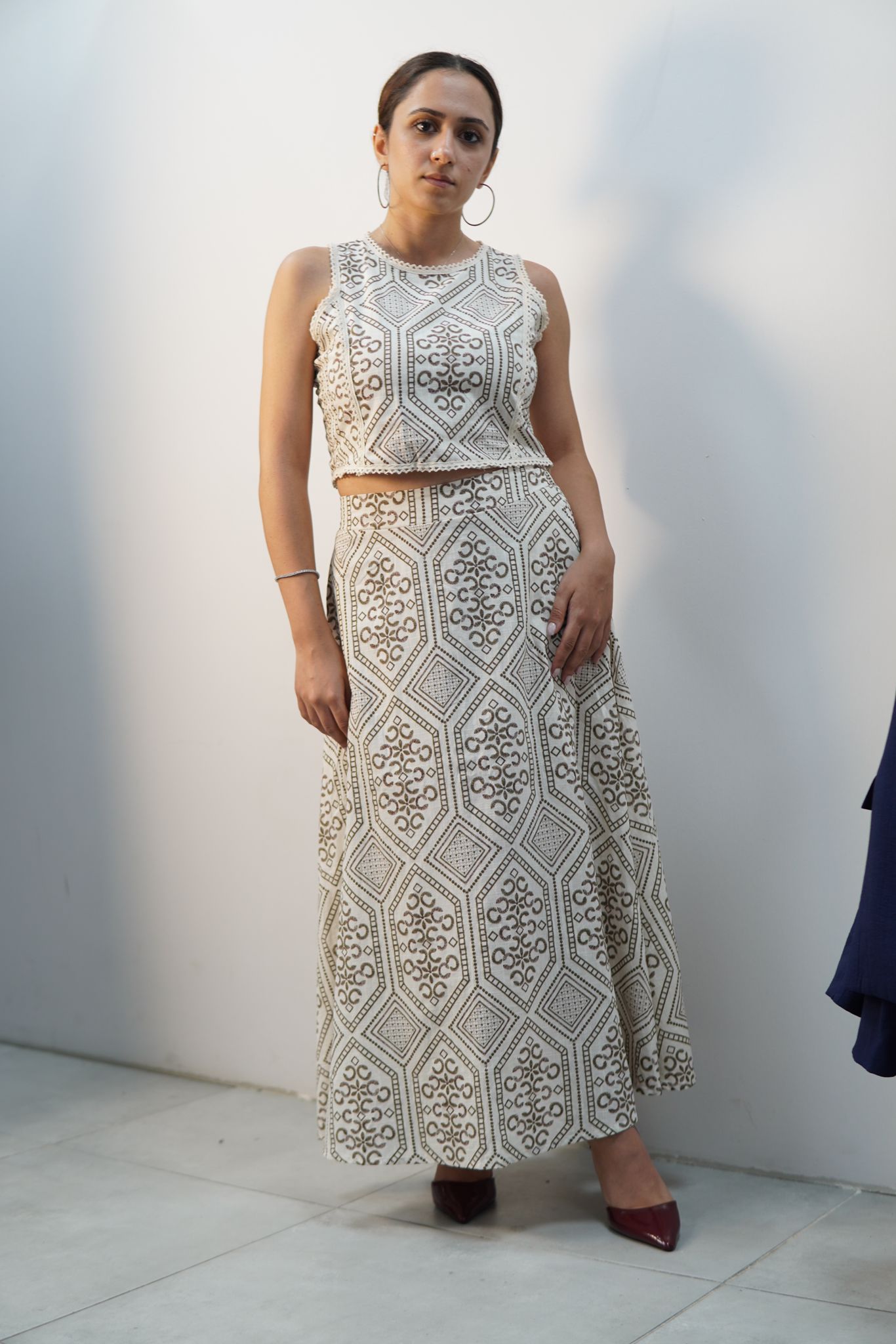 Krem rengi desen detaylı alt üst takım 