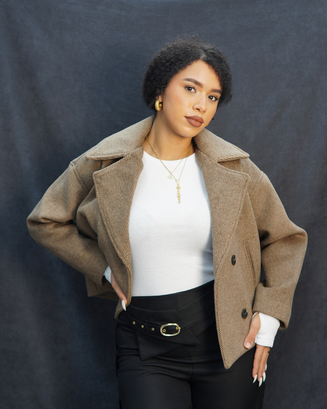 Kahve dört düğmeli kısa kaban