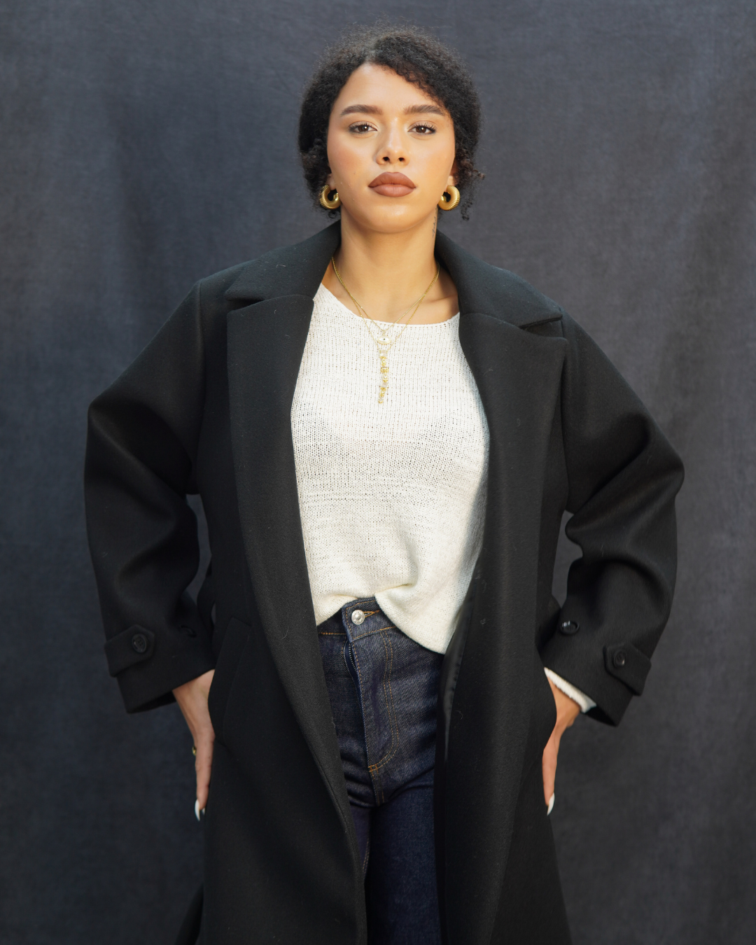 Siyah kol apoletli kaban