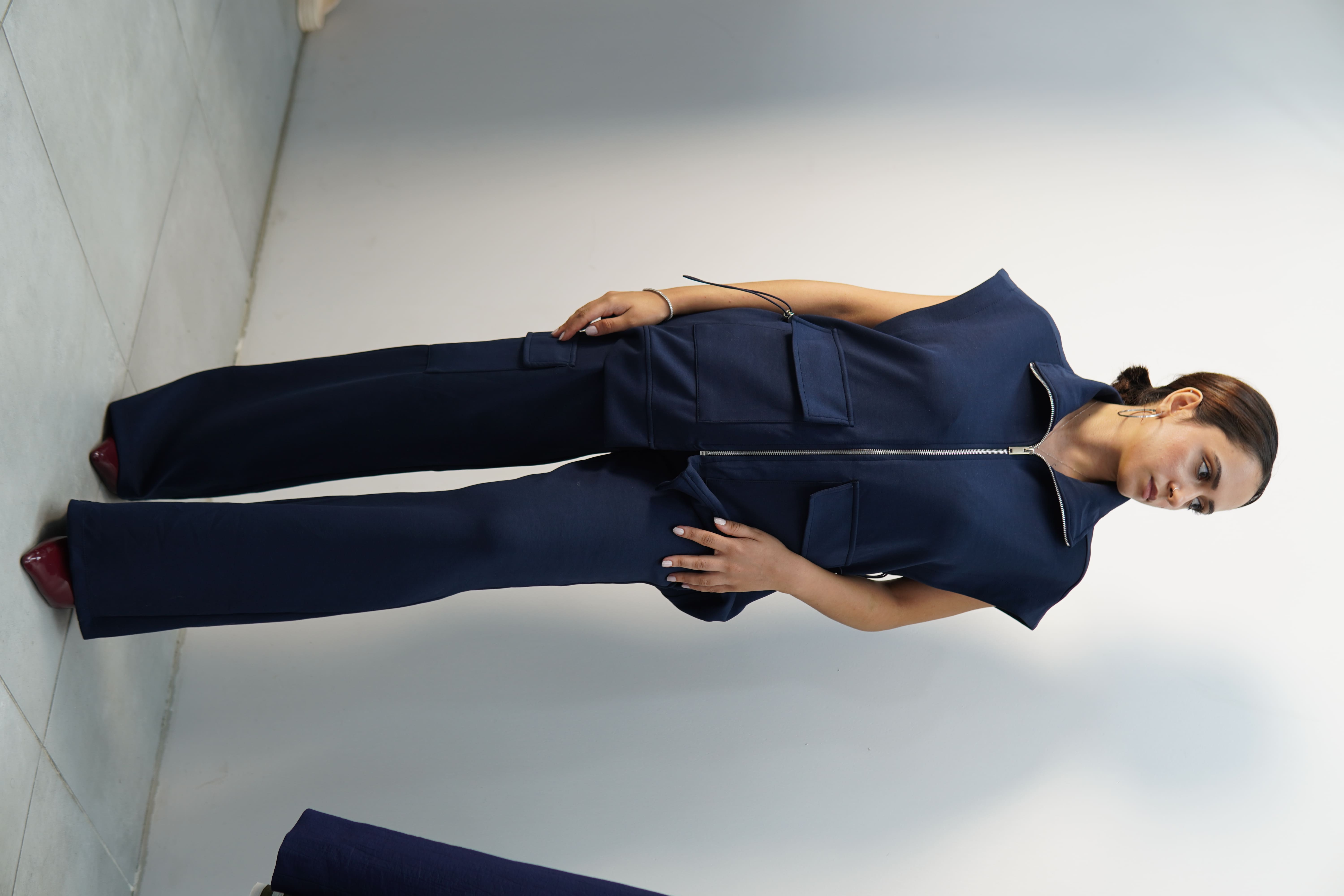 Fermuarlı yelekli lacivert takım 