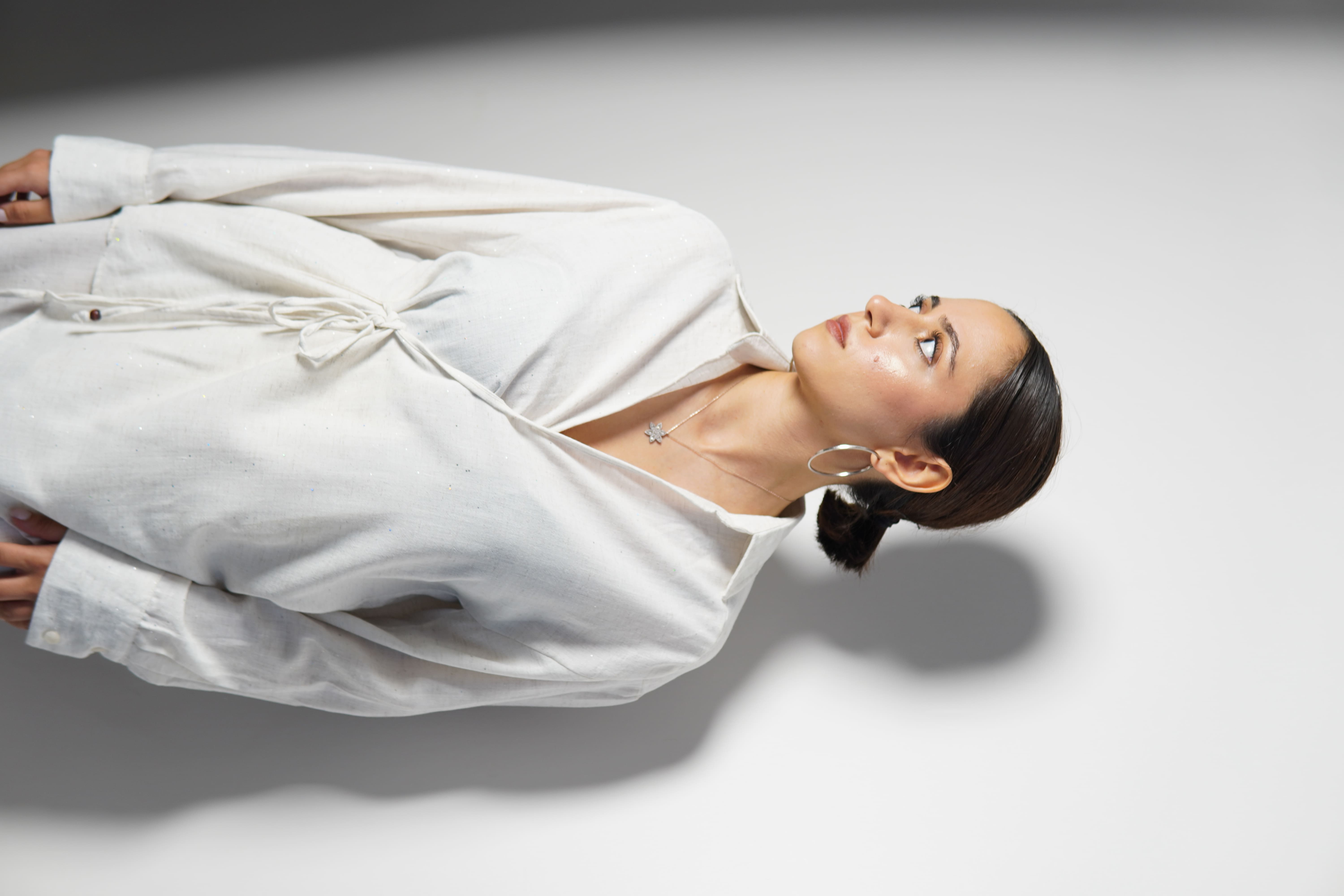 Yandan bağlamalı keten takım 